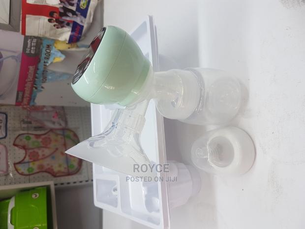 One-Piece LCD Electric Breast Pump - thumbnail 7