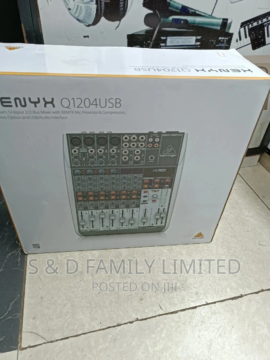 Behringer Xenyx Q1204USB