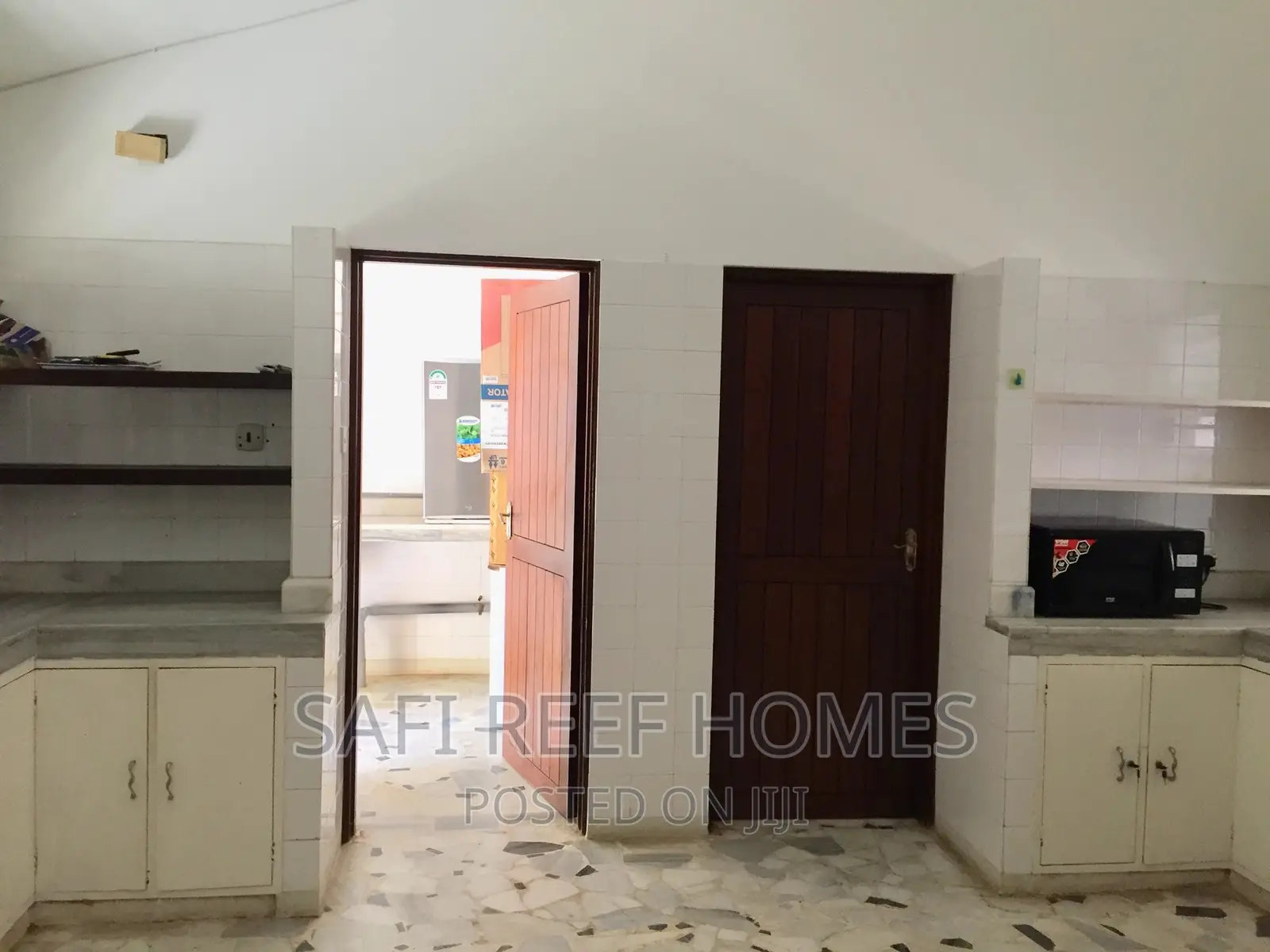 6bdrm Maisonette in Nyali for Rent