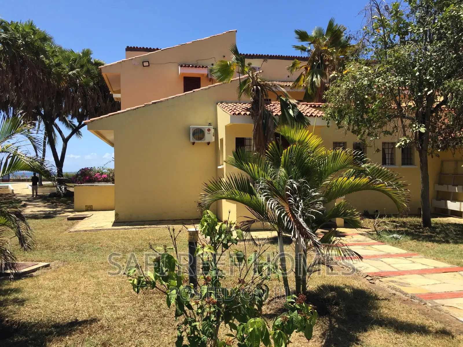 6bdrm Maisonette in Nyali for Rent