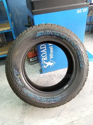 225/65r17 Bridgestone A/T