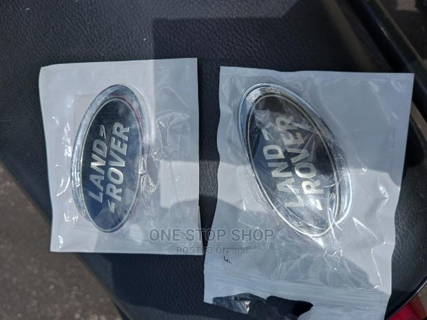 LAND ROVER Black Oval Badge