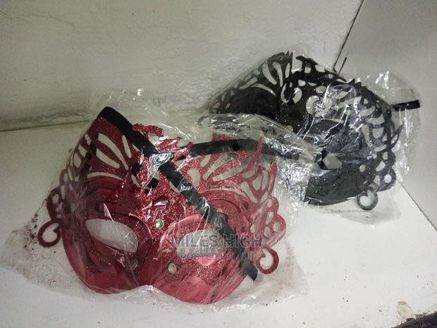 Masquerade Party Masks - thumbnail 3
