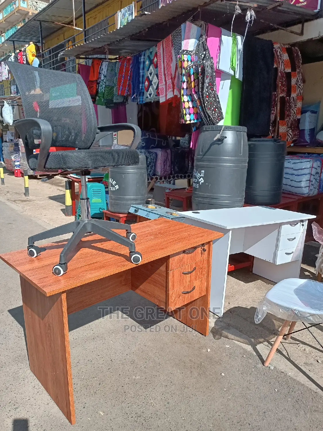 Office Desk/Chair