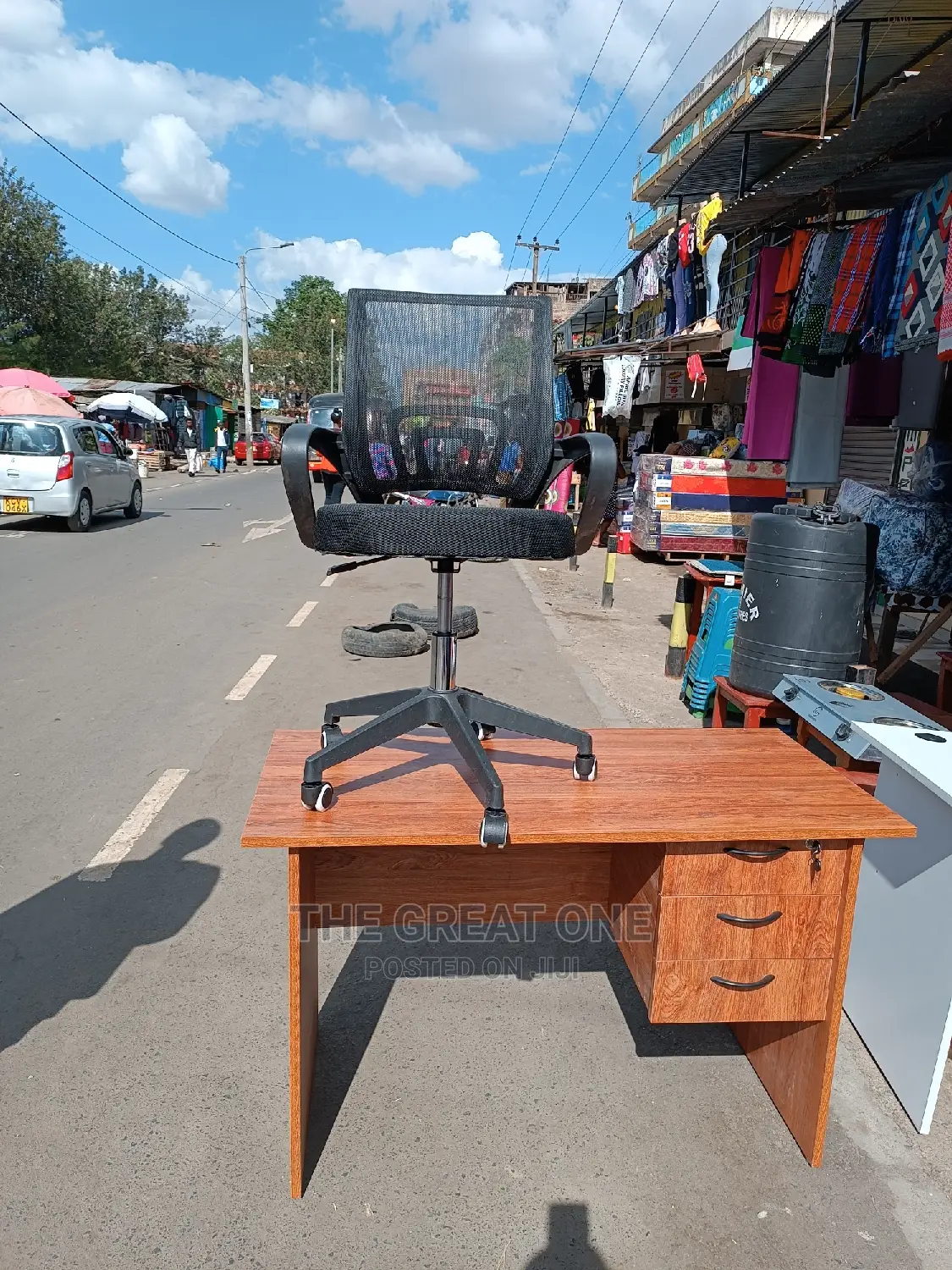 Office Desk/Chair