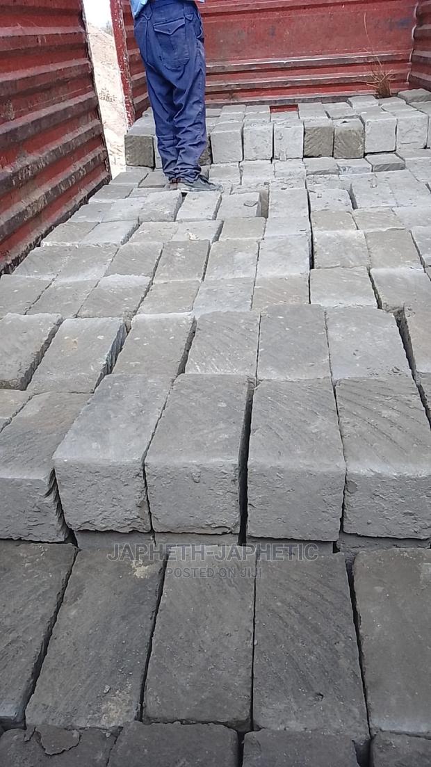 Ndarugo Stones, Machine Cut - main view