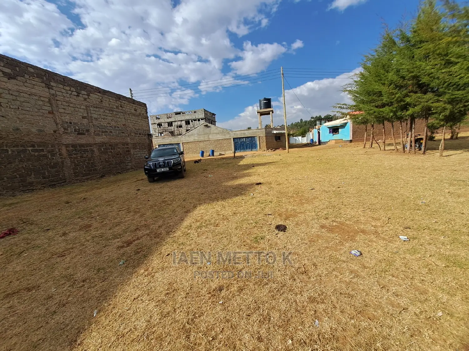 Maili Nne Flyover Rental 1/8th Plot in Maili Nne Land & Plots for