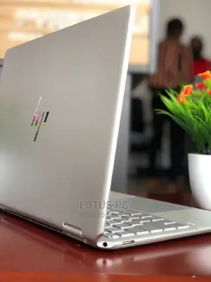 New Laptop HP Spectre 14 16GB Intel Core I7 SSD 1T