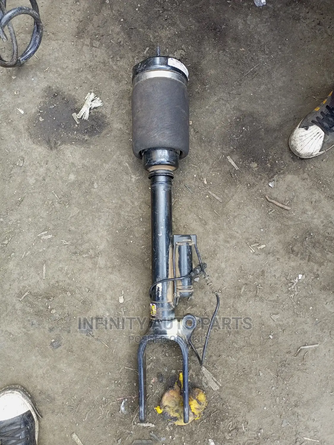 Mercedes Benz Airmatic Shock