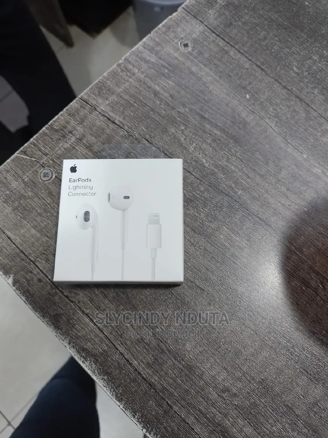 Apple Earpods Lighting Connector Earphones
