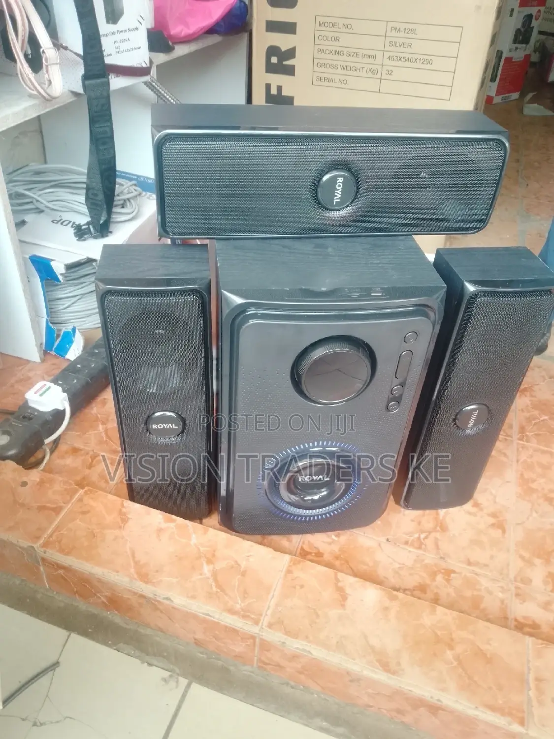 Royal R-901 Sound System.