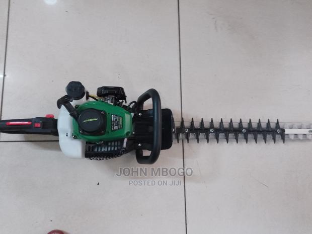 Gasoline Hedge Trimmer - thumbnail 2