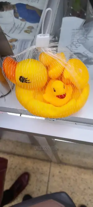 4 Baby Bath Duck Toys