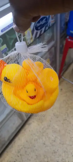 4 Baby Bath Duck Toys