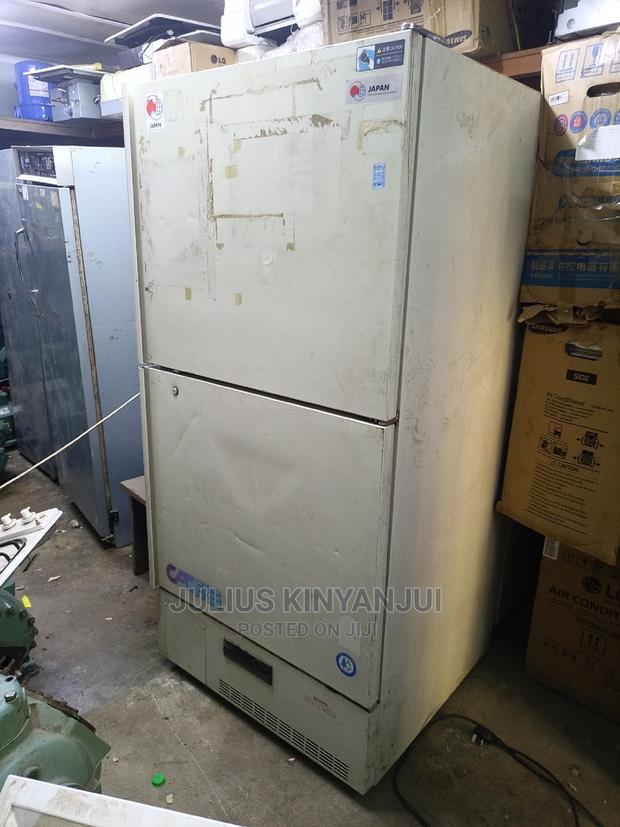Double Door Freezer - thumbnail 3