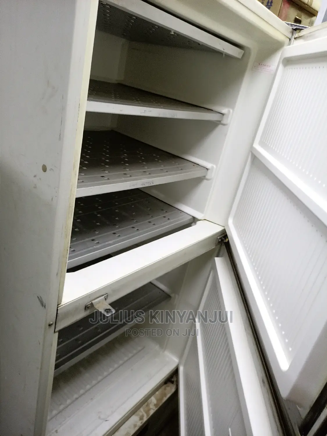Double Door Freezer