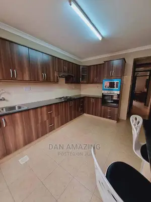 5bdrm Maisonette in Katani for sale