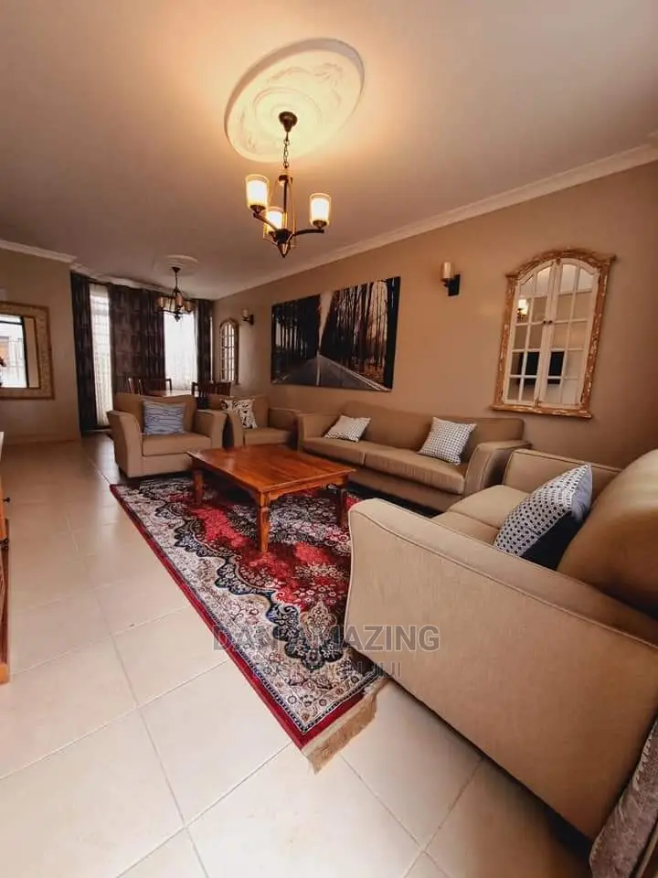 5bdrm Maisonette in Katani for sale