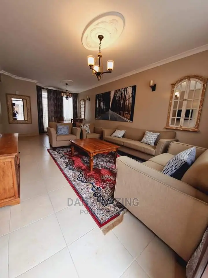 5bdrm Maisonette in Katani for sale