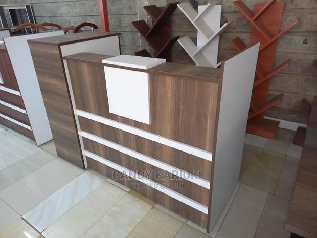 Spacious 1.6m Reception Desk - main view
