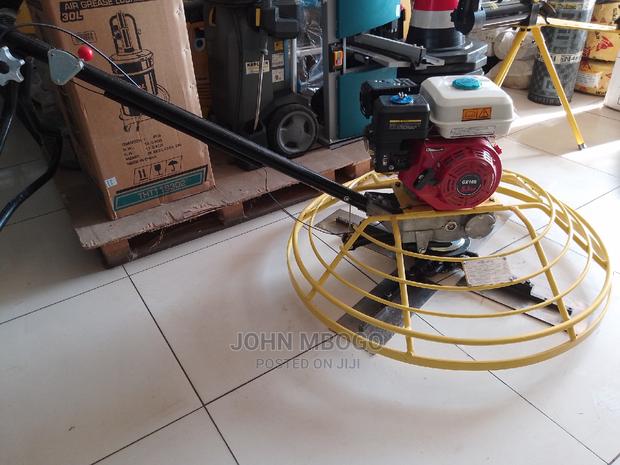 Screeding Machine / Power Trowel - main view