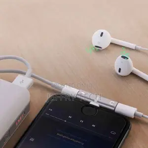 2 in 1 8 Pin 5V 1A Listen Call Audio Converter Earphone Ada