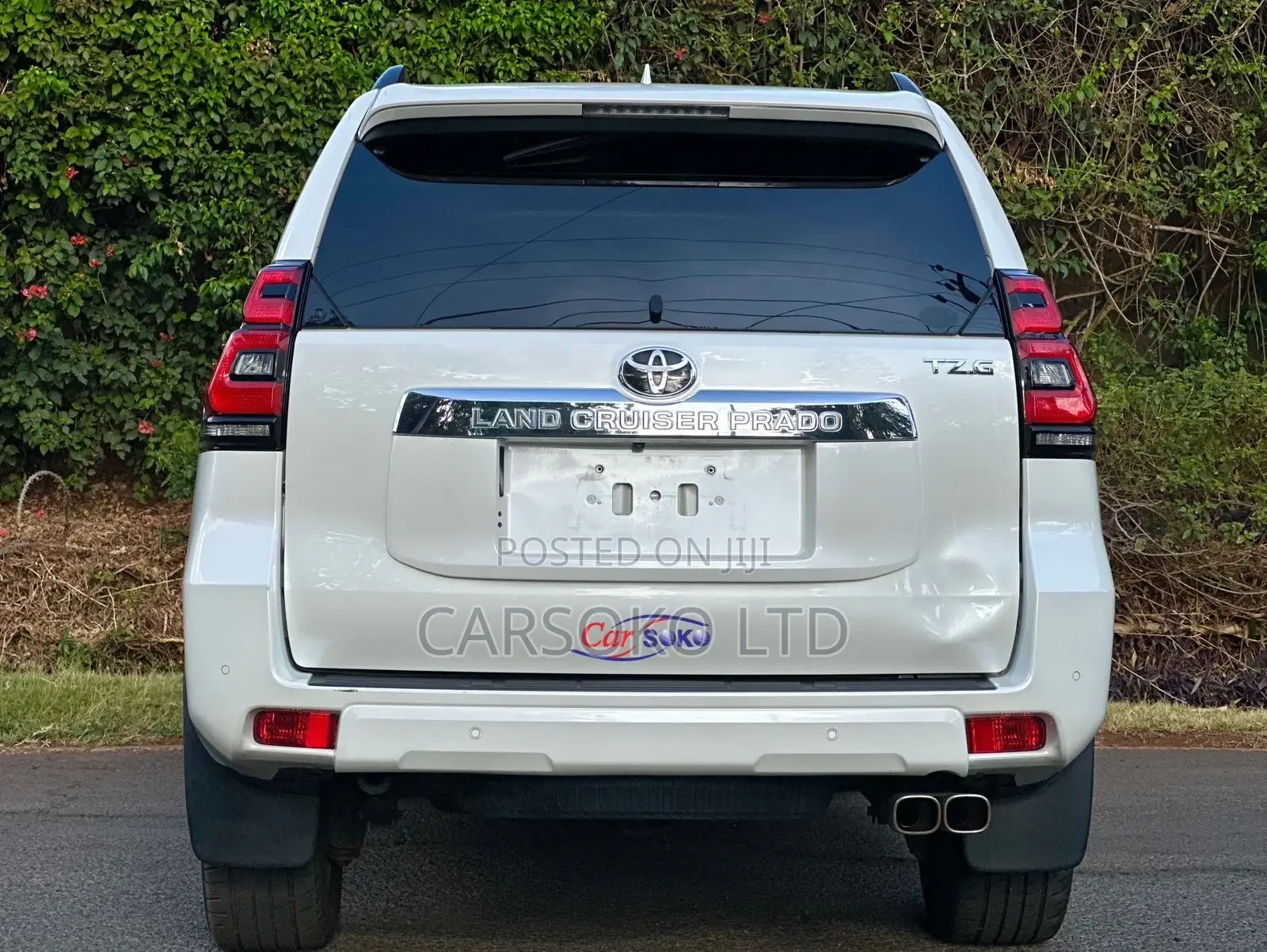 Toyota Land Cruiser Prado 2.8 2017 White