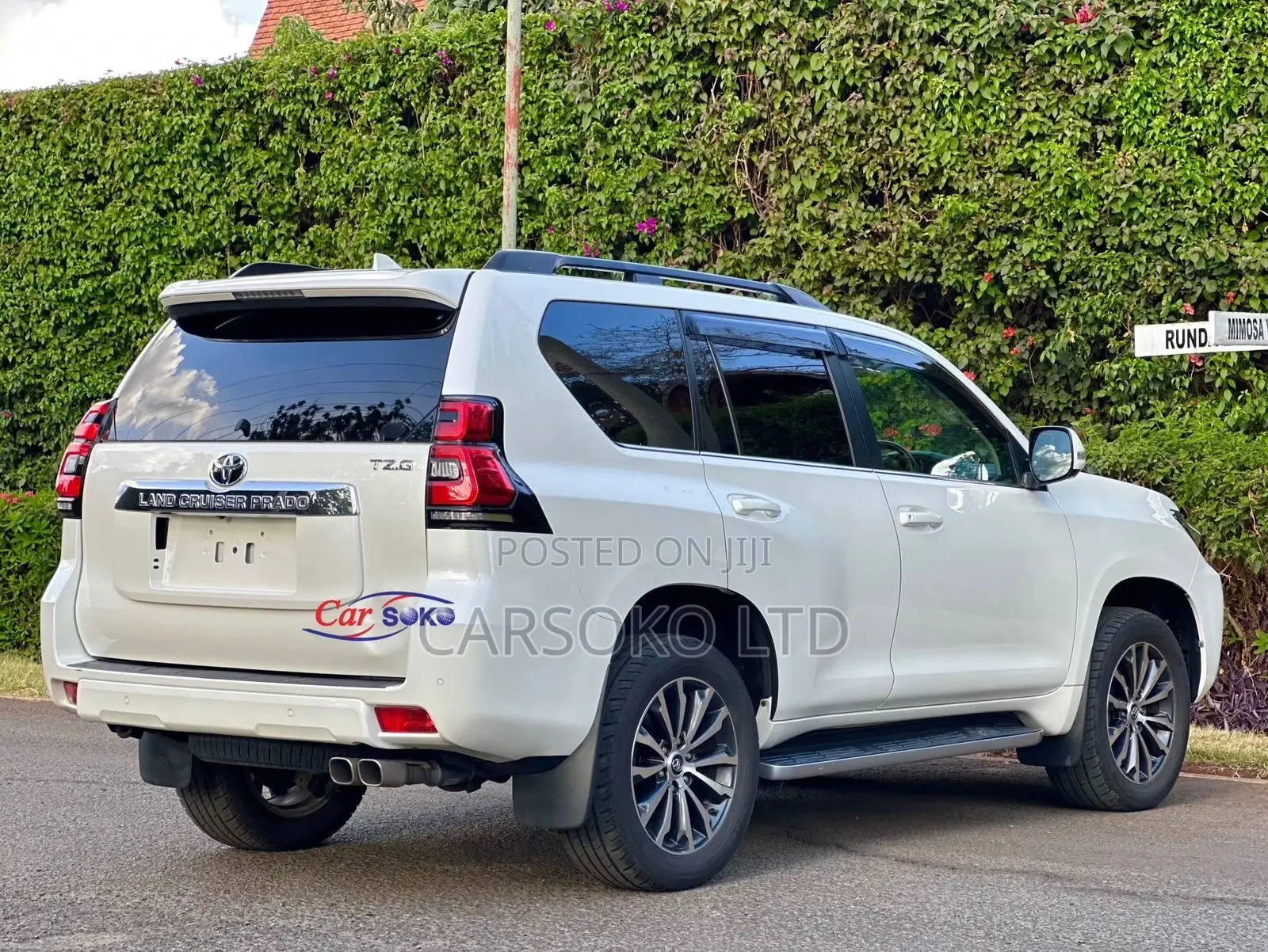 Toyota Land Cruiser Prado 2.8 2017 White