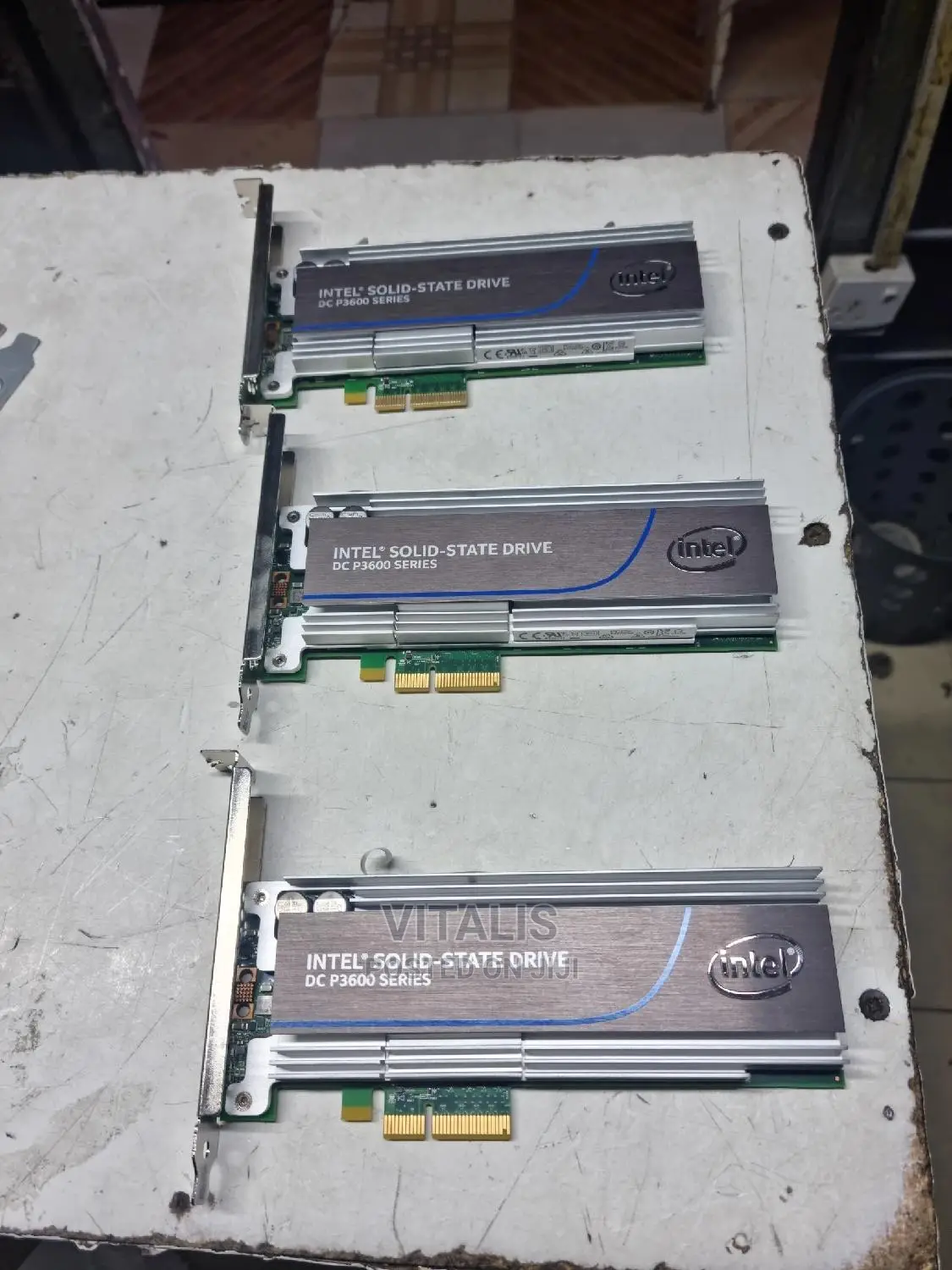 Intel Pcie SSD 1.6tb