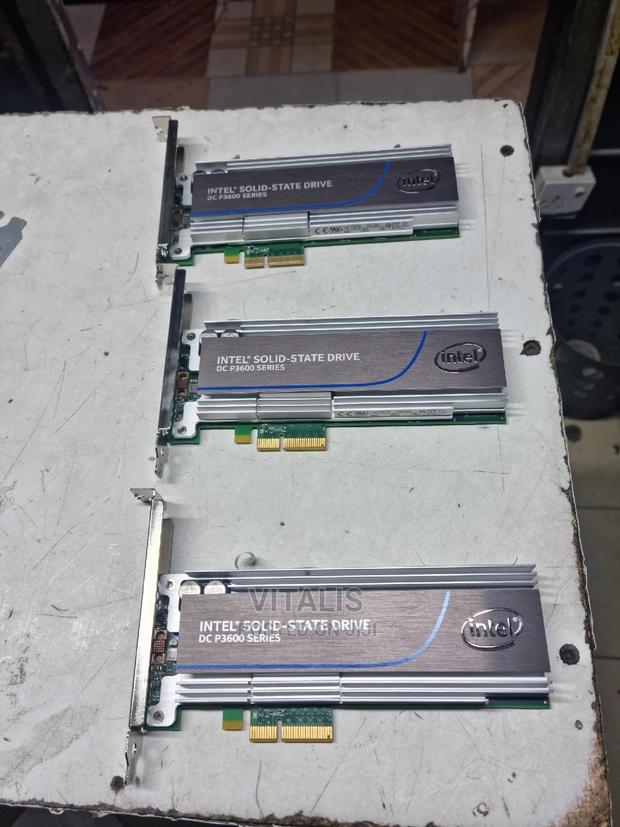 Intel Pcie SSD 1.6tb - main view