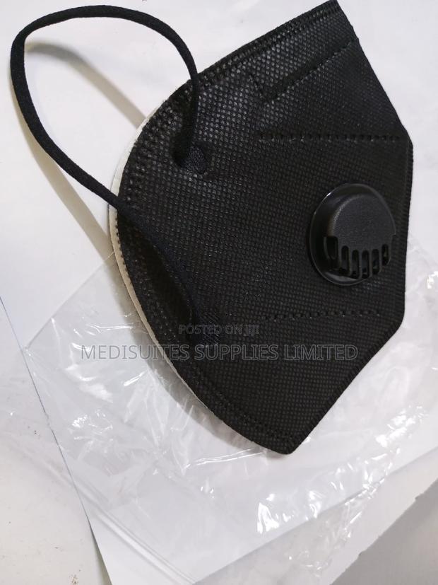 Kn95 Mask.