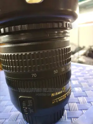 Nikon Lens