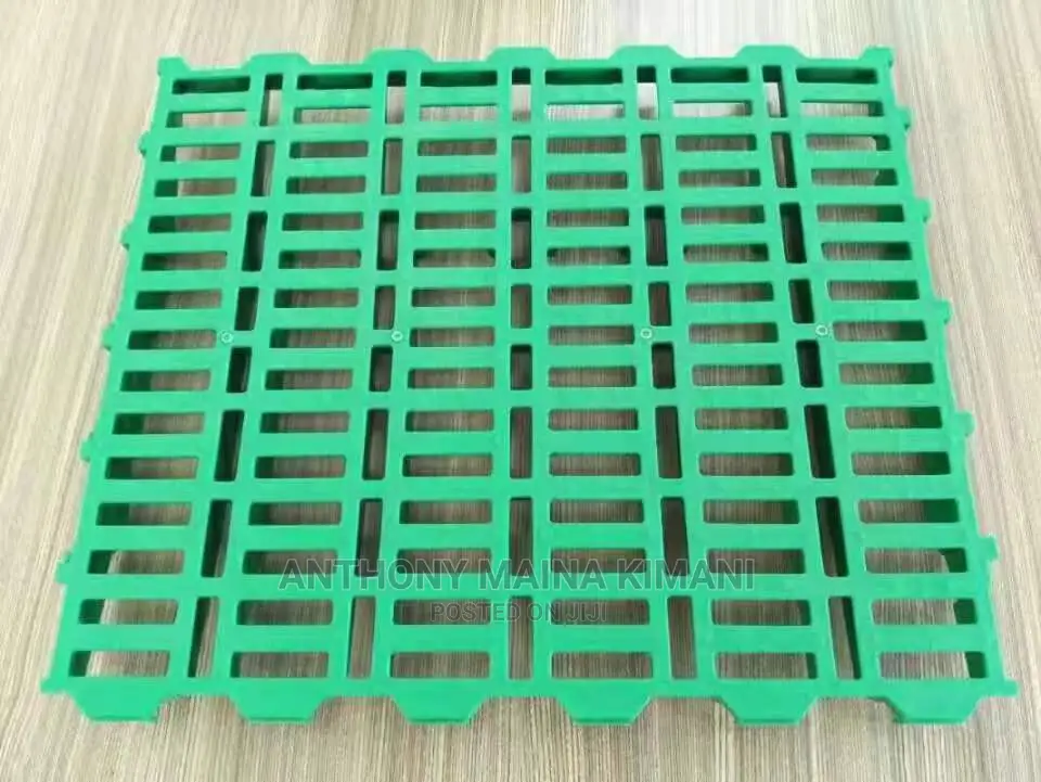 Plastic Slat Floor