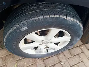 Toyota Vanguard 2010 Black