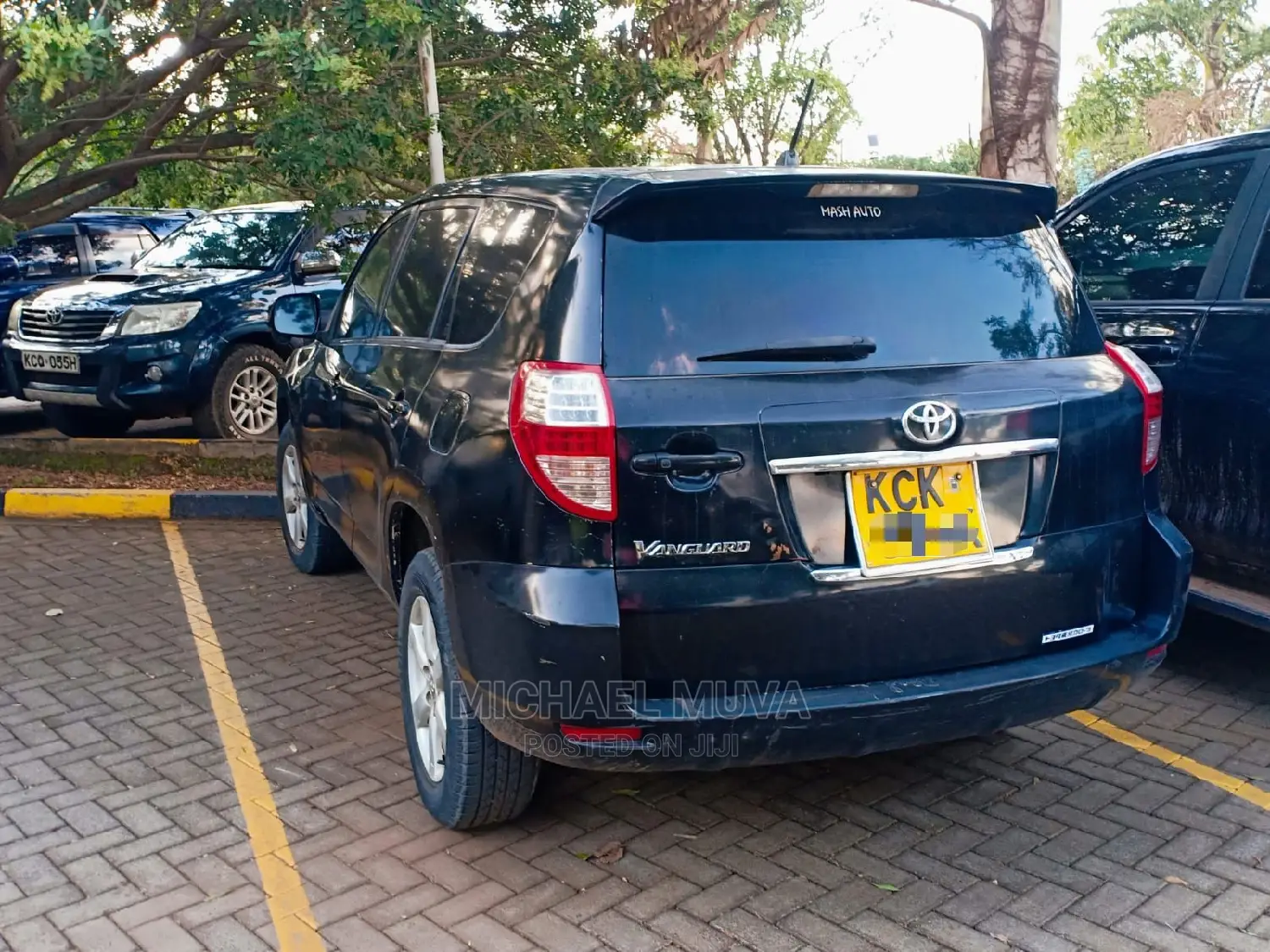 Toyota Vanguard 2010 Black