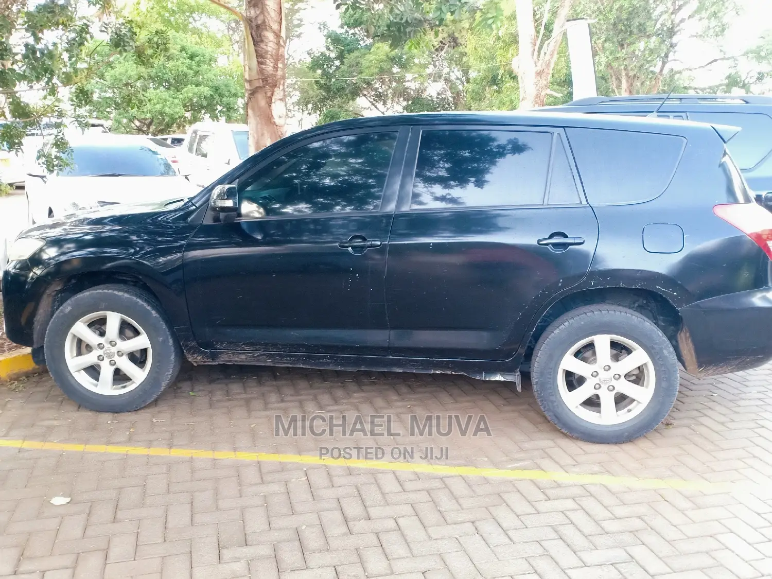 Toyota Vanguard 2010 Black