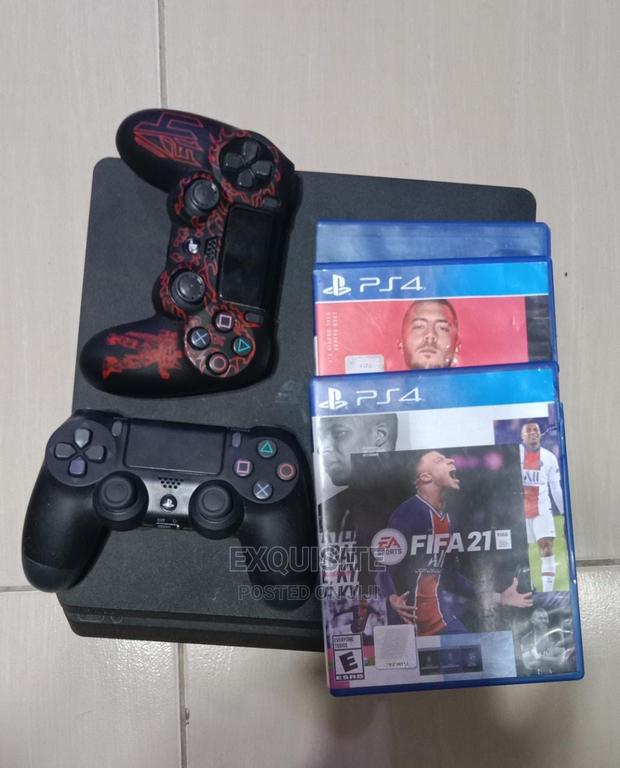 Playstation 4 Slim( 2 Controllers 2 Free Games) - main view
