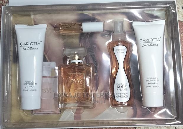 5in1 Carlotta Perfume Gift Set - main view