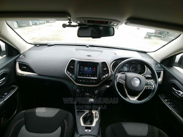 Jeep Cherokee 2015 White - thumbnail 3