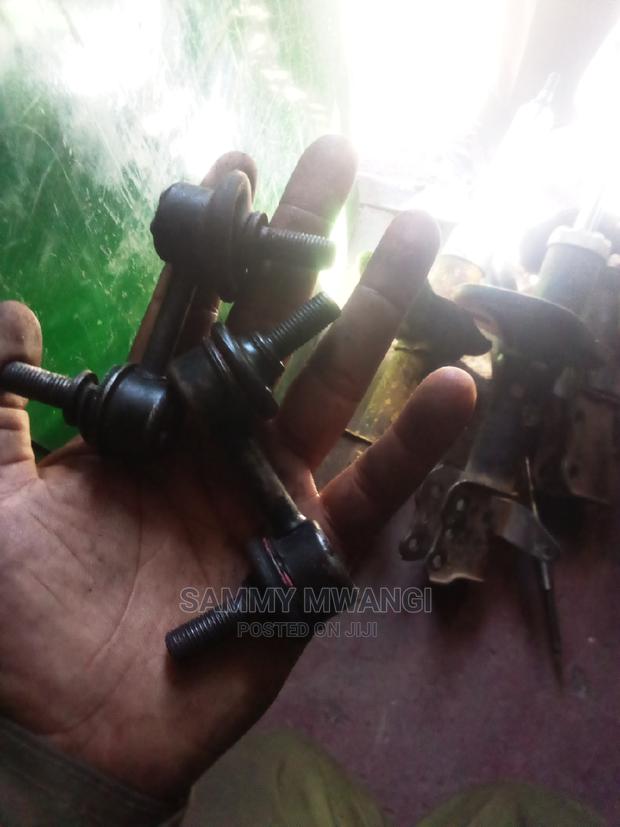 Subaru Legacy Front and Raer Shocks - thumbnail 3