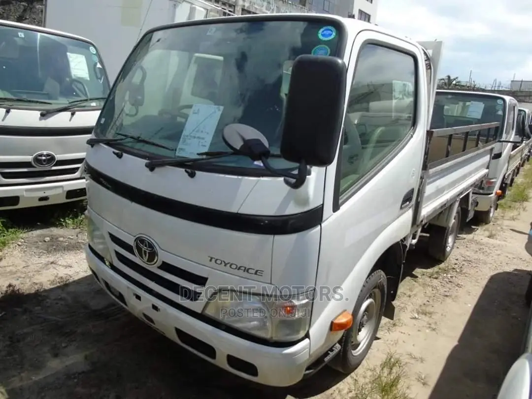 Toyota Toyoace 2012 White