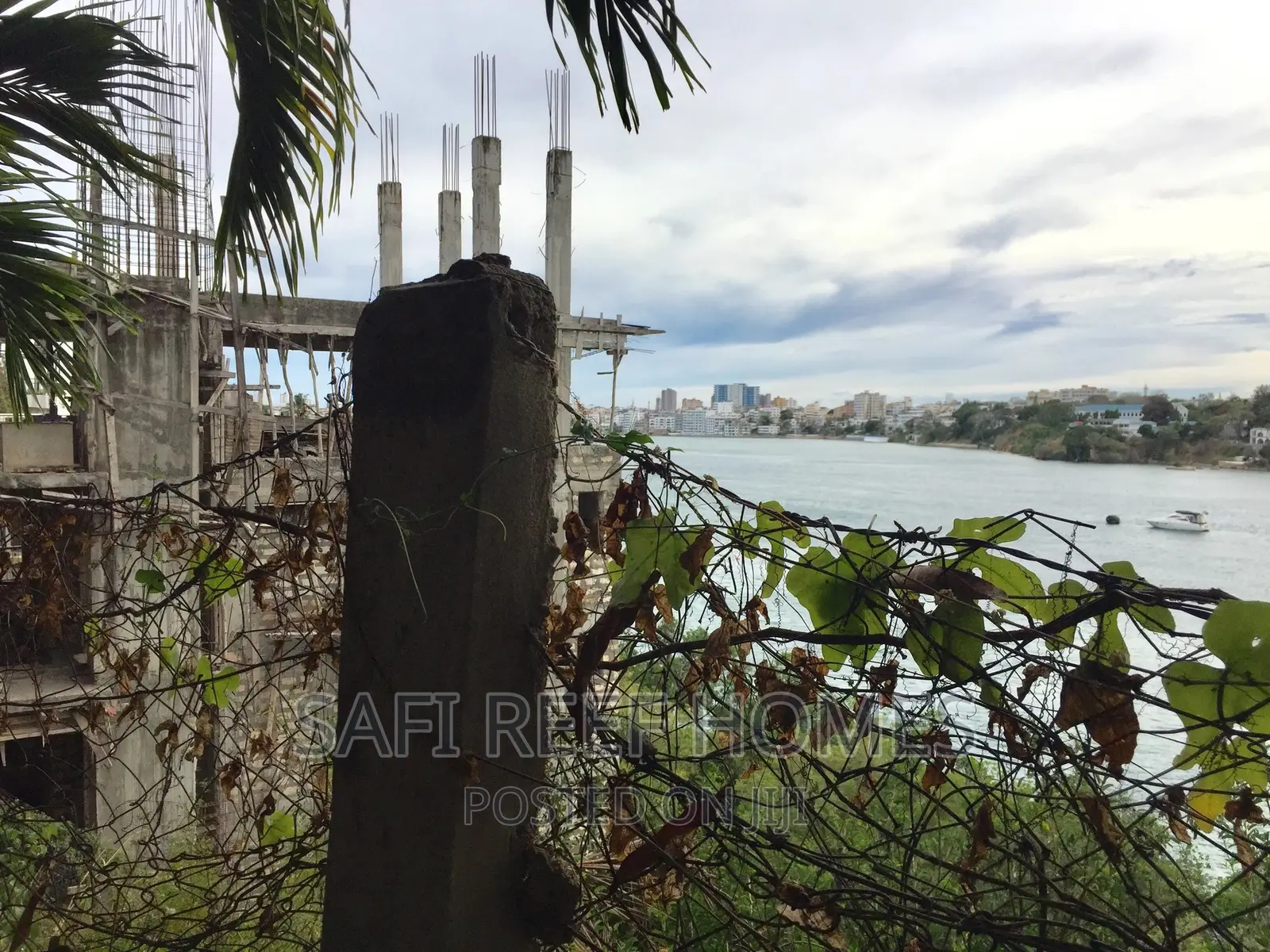 4bdrm Villa in Nyali for Sale