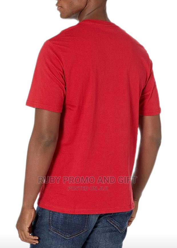 Red v-Neck T-Shirts - thumbnail 3