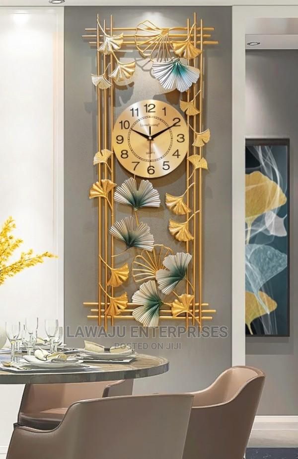 Wall Clock With Ginkgo Leaves Design Large Metal Frame - main view