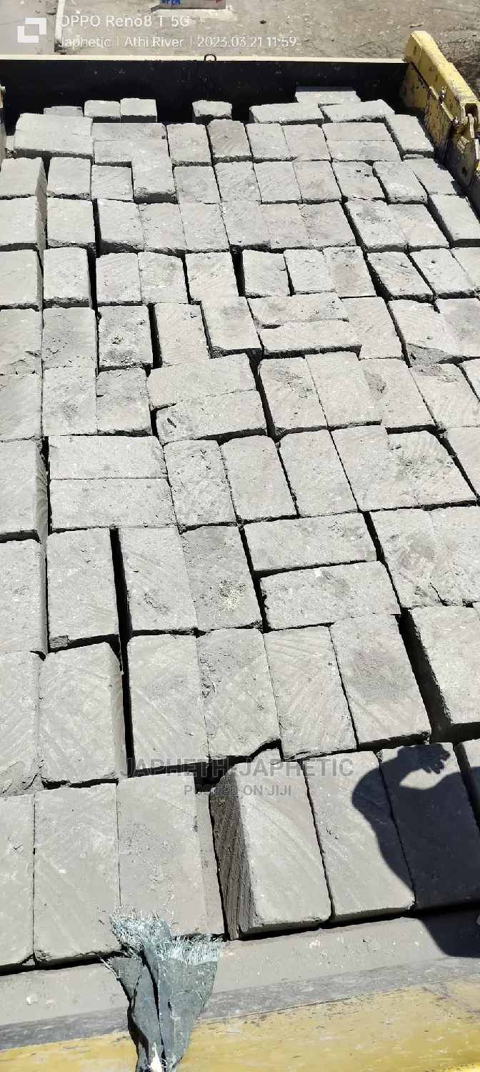 Ndarugo Stones,Mawe Ya Ndarugo-.