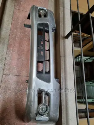Nissan Caravan E25 Bumper