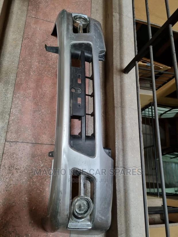 Nissan Caravan E25 Bumper
