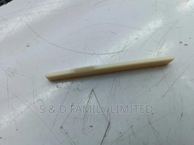 Guitar Bone - thumbnail 4