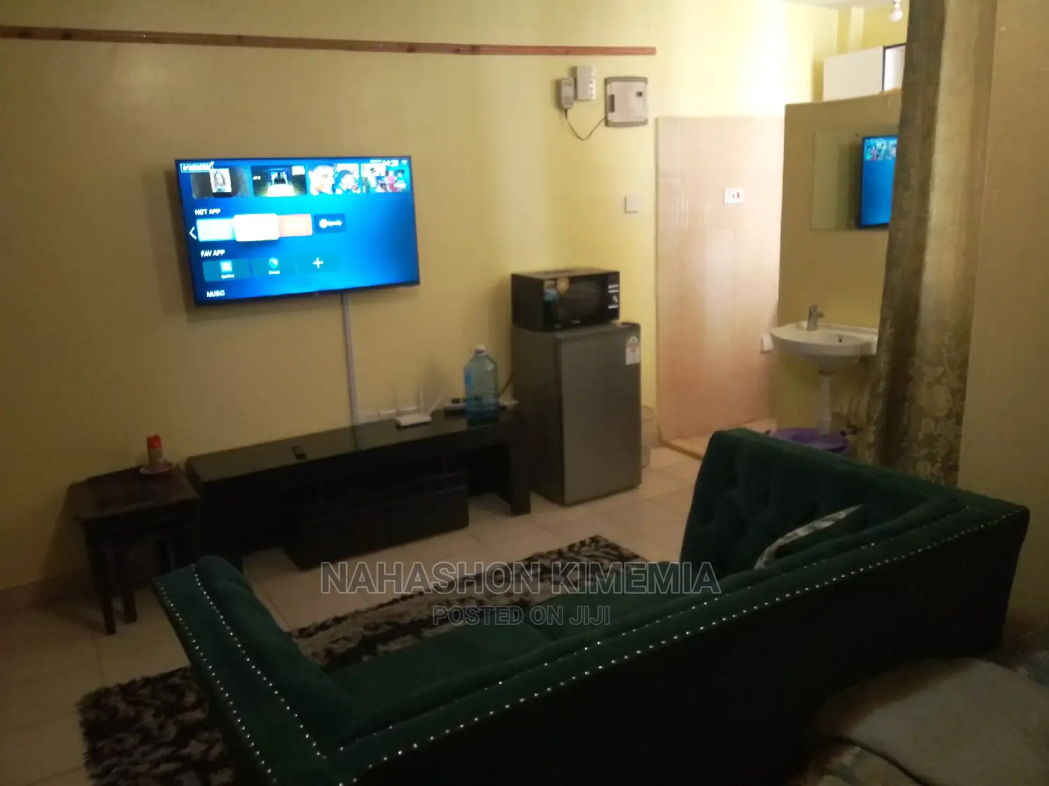 Airbnb Studio at Roysambu Near Thika Road Mall