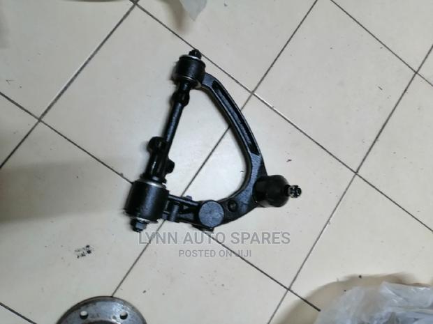 Toyota Hiace 7l Control Arm New - thumbnail 2
